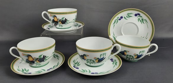 Hermes Toucans Breakfast Cups & Saucer Sets for 4 Saucers are 7 inches. Cups 4.5 x 3 inches tall.