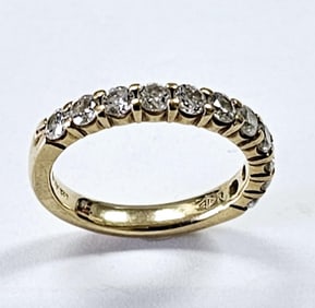 14K Yellow Gold 11 Stone Diamond Ring Ring weighs 3.3 Grams Size 6