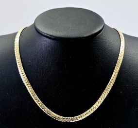 14K Yellow Gold Chain Necklace Necklace weighs 12.5 Grams Measures 16"