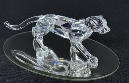 Swarovski Silver Crystal Leopard With original box. 6 inches long. Free from damage. Mirror not