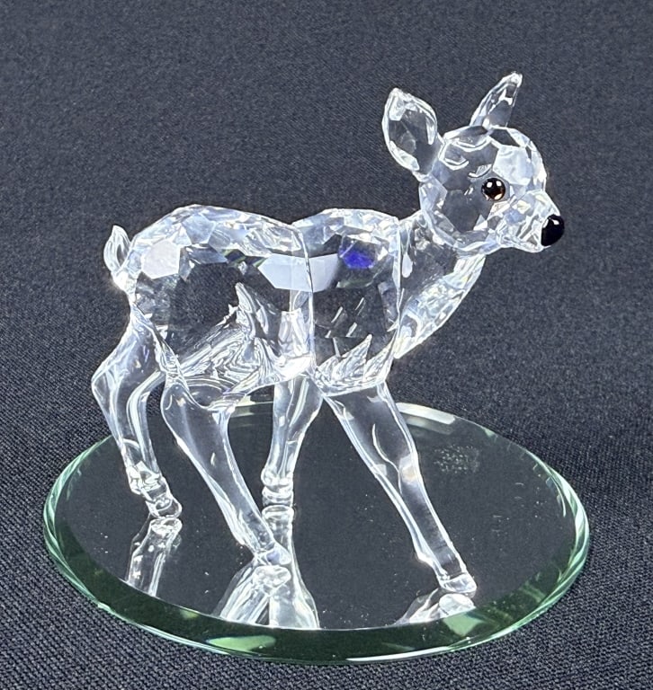 Swarovski Silver Crystal Fawn Approximately 2 x 3 inches. With original box free. Free from damage.: Approximately 2 x 3 inches. With original box free. Free from damage. Mirror not included.