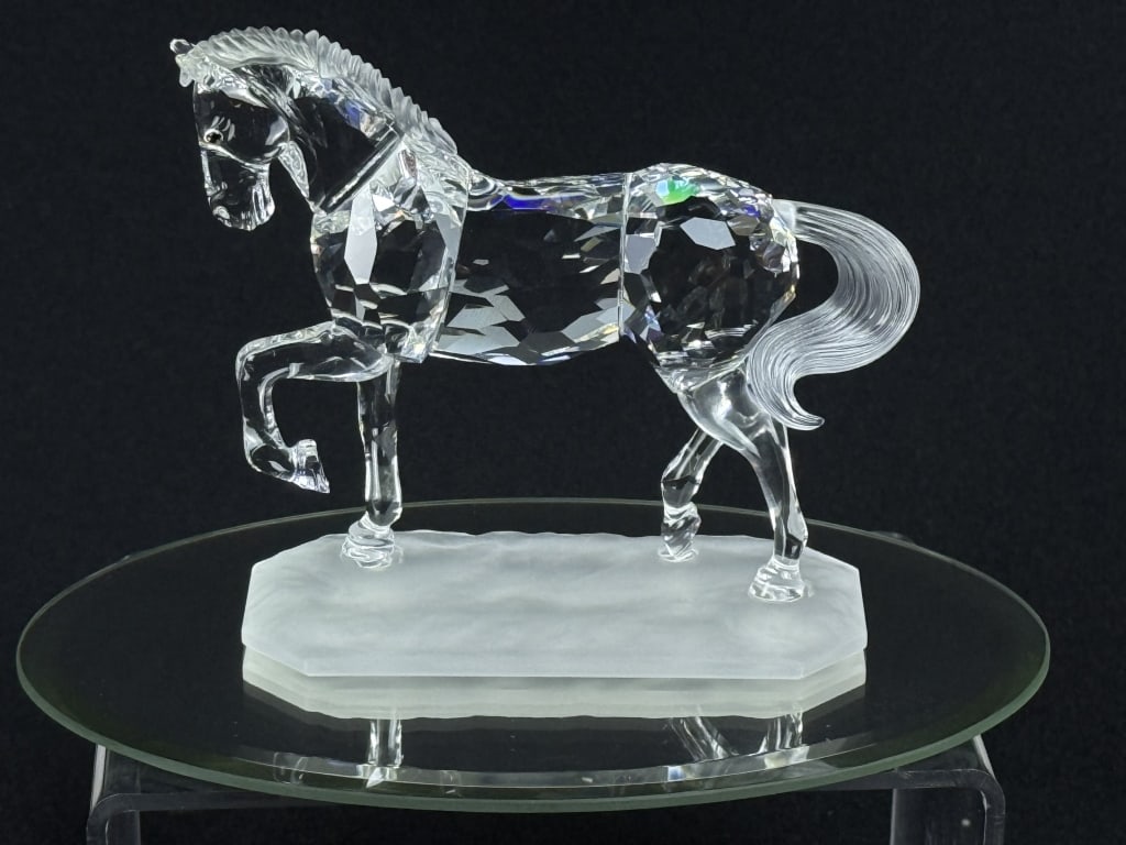 Swarovski Crystal Figurine Arabian Stallion With original box and case measuring 7.5 x 8 x 3.5: With original box and case measuring 7.5 x 8 x 3.5 inches. Free from damage.