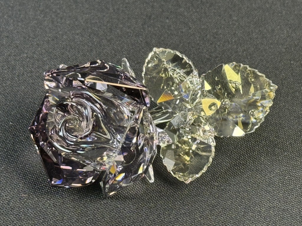 Swarovski Crystal Flower The Rose Tinted 3 inches long. Excellent condition free from damage. With (1 of 7)