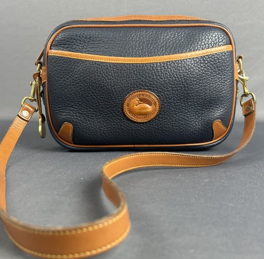 Vintage Dooney & Bourke Navy Messenger Bag Vintage Dooney & Bourke navy and tan leather messenger (1 of 9)