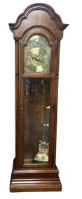 Howard Miller 60th Ann. Grandfather Clock Howard Miller 60th Anniversary grandfather clock, serial