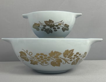 Pyrex Golden Grapes Chip & Dip Bowls 441,444