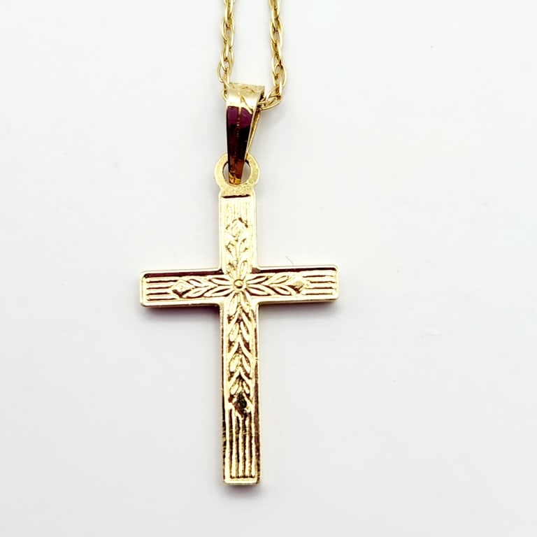 14K Yellow Gold Cross Pendant Necklace Necklace is 21" Lot weighs 1.2 grams (1 of 8)