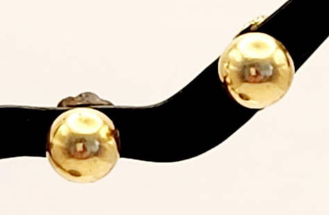 14K Yellow Gold Ball Stud Earrings Weighs 0.4 grams. Backs aren't 14K: Weighs 0.4 grams. Backs aren't 14K