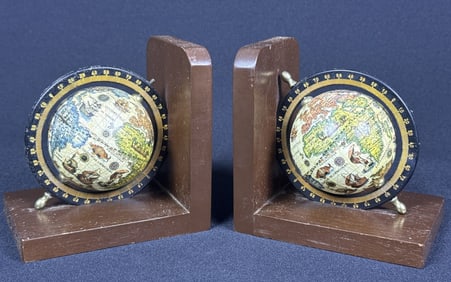 Vintage Globe Wooden Bookends 4 x 5 x 5 inches. See photos for condition details.
