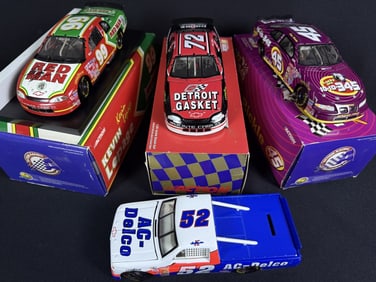 Action 1:24 Diecast Replica Cars & Bank In original boxes see photos included items for condition