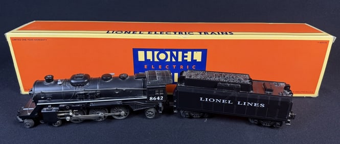 Lionel Lines 4-6-2 Steam Locomotive & Tender O Scale. Untested. Some signs of use, see photos for