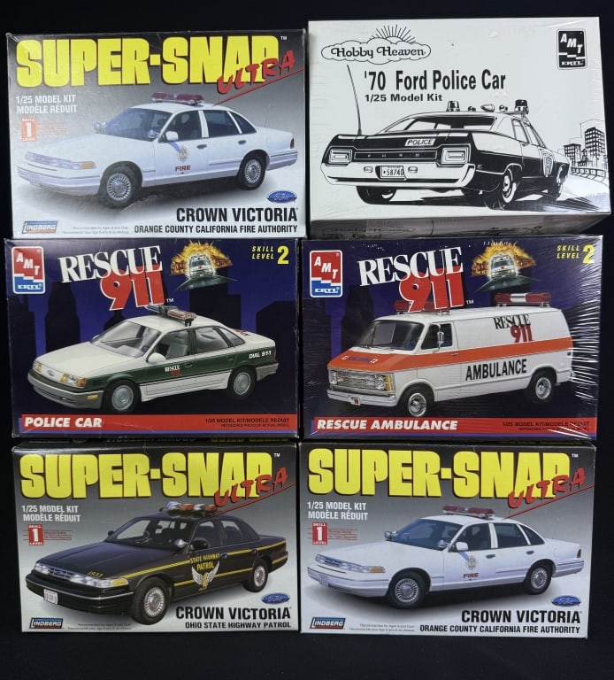 Ertl AMT Jo-Han 1:25 Police Car Model Kit Lot 7 model kits 2 sealed. Others opened and not (1 of 7)