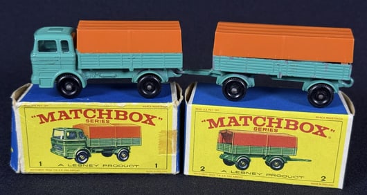 Lesney Matchbox 1-2 Mercedes Truck & Trailer With original boxes. Truck box has some wrinkles,
