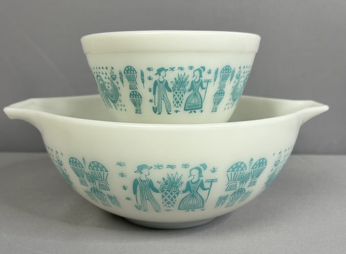 Pyrex Amish Butterprint Mixing Bowls 2pc 1.5 PT 401 2.5 Qt Cinderella Bowl 443: 1.5 PT 401 2.5 Qt Cinderella Bowl 443