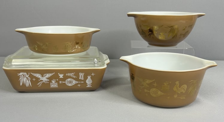 Pyrex Early American Casserole Lot 4pc All in excellent condition, 471 has light scratches on the: All in excellent condition, 471 has light scratches on the outside. 1.5 Qt refrigerator casserole 503 1 Pt casserole 471 1 Qt casserole 473 1.5 Pt cinderella mixing bowl 441