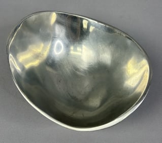 Nambe Fish Tray & Butterfly Bowl Fish platter tray 553. 4 x 18.5 in. Butterfly bowl 569. 8 x 9 in.