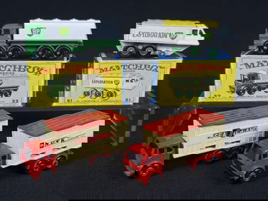 Vintage Lesney Matchbox Diecast Trucking Lot #32 Leyland Petrol Tanker in good condition with