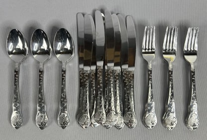 Sakura Magic of Santa Stainless Steel Flatware Set of 12 dinner forks, dinner spoons and dinner