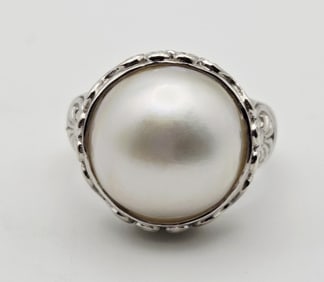 Sterling Silver Large Faux Pearl Ring Ring Weighs 10.0 Grams Size 9