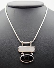 Sterling Onyx and Mother of Pearl Necklace Italy Necklace Measures 18" Necklace Weighs 14.6 Grams