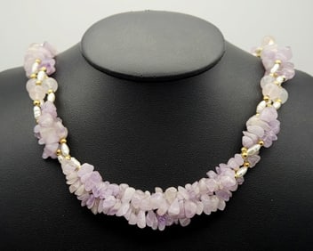 Vintage Amethyst Chip and Pearl Necklace Necklace Measures 18"
