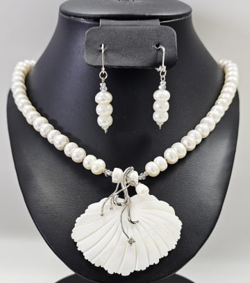 Tibetan Silver MOP & Swarovski Crystal Necklace Necklace weighs 75.8 Grams Measures 21": Necklace weighs 75.8 Grams Measures 21"