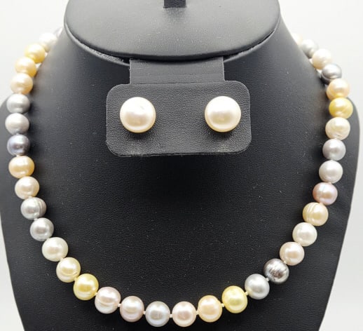 Honora Sterling Multi Color Pearl Necklace Earring Necklace Measures 18": Necklace Measures 18" Necklace Weighs 56.8 Grams Earrings Weigh 4.5 Grams