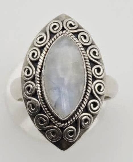 Doug Paulus Sterling Silver Moonstone Ring Ring Weighs 9.7 Grams  Size 9 (1 of 6)