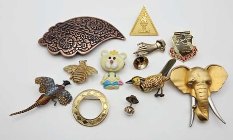 Assorted Mixed Metal Brooches Assorted Mixed Metal Brooches