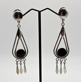 Vintage Sterling Silver Onyx Earrings Earrings Weigh 12.3 Grams