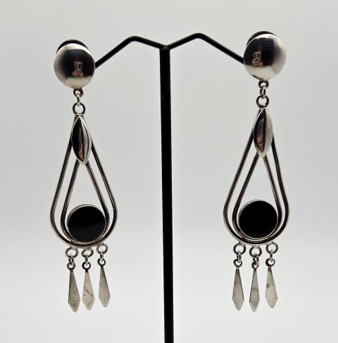 Vintage Sterling Silver Onyx Earrings Earrings Weigh 12.3 Grams: Earrings Weigh 12.3 Grams