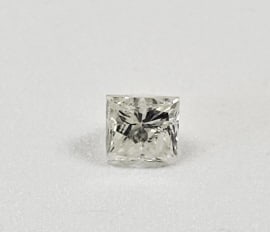 .32 CT Princess Cut Natural Diamond .32 CT Princess Cut Natural Diamond