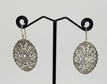 Vintage Sterling Silver Filigree Earrings Earrings Weigh 4.4 Grams