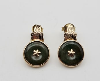 Vintage 14K Gold Dyed Agate Earrings Earrings Weigh 3.8 Grams
