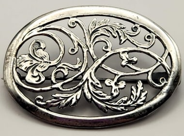 Vintage 925 Sterling Floral Filigree Brooch Pin Lot weighs 7.6 grams.