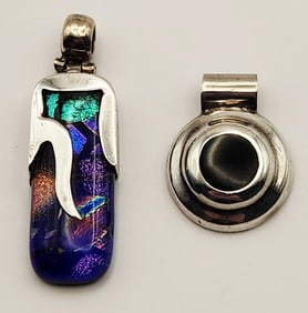 925 Sterling Dichroic Glass & Onyx Pendants Lot weighs 17.8 grams.