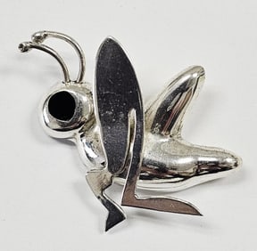 Vintage Sterling Silver Cricket Brooch Onyx Eye Brooch weighs 16.5 Grams