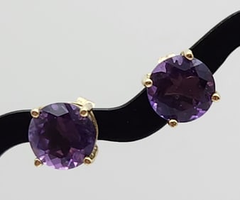 14K Yellow Gold Amethyst Stud Earrings Weighs 1.4