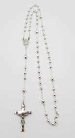 Creed Sterling Silver Rosary With Case Rosary weighs 12.7 grams. Lot weighs 31 grams