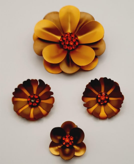 Vintage Copper Brooch Pin & Clip Earrings One of the earrings is missing it's center stone. See (1 of 8)