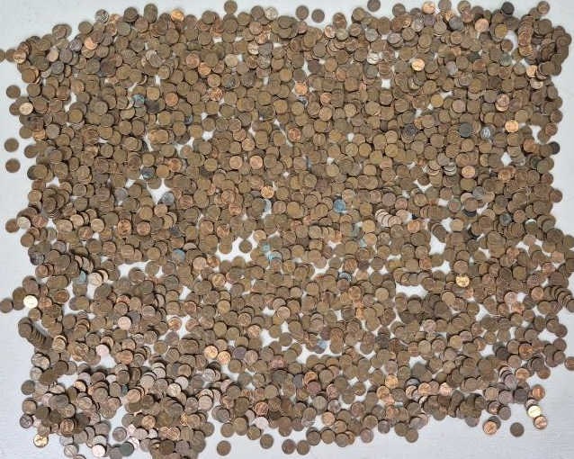 20 Pounds Pre-1983 Lincoln Head Pennies #9 What will you: What will you find?? Per consigner all the pennies are dated prior to 1983, which makes them 95% copper. Not all inspected.