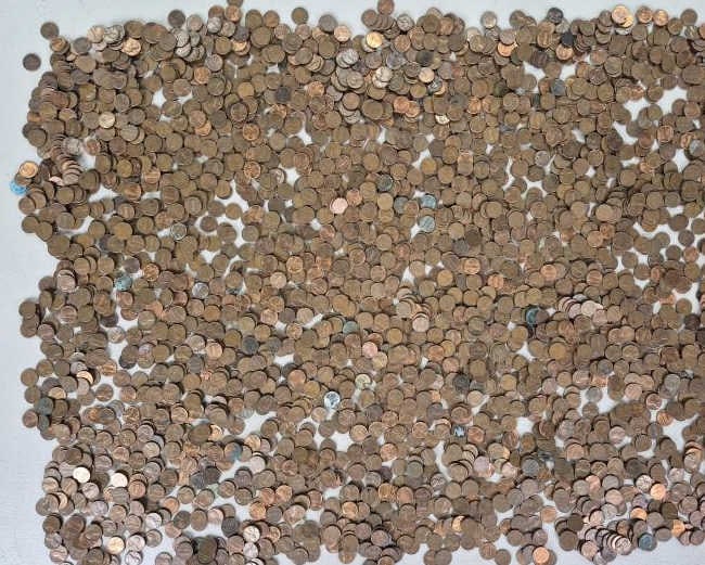 20 Pounds Pre-1983 Lincoln Head Pennies #10 What will you: What will you find?? Per consigner all the pennies are dated prior to 1983, which makes them 95% copper. Not all inspected.