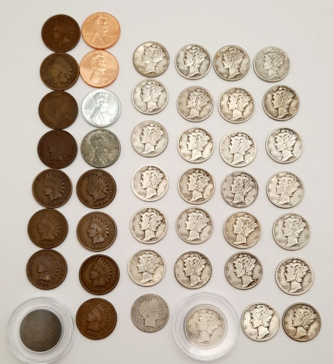 Assorted Indian Head & Lincoln Pennies & Liberty Head Dimes Lot weighs 119.5 (1 of 16)
