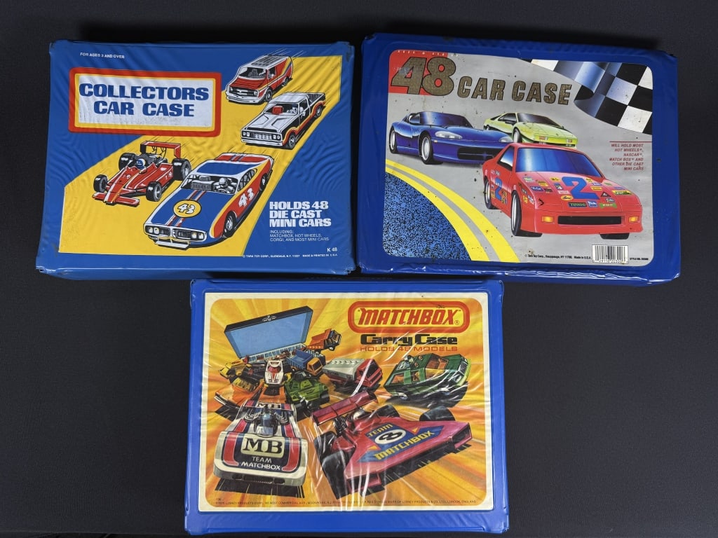 Vintage Matchbox & Tara 48 Car Collector Cases Matchbox 1976 Tara Toy dates unknown 13 x 10 x 3: Matchbox 1976 Tara Toy dates unknown 13 x 10 x 3 inches each. Some wrinkling and other signs of age. Two half trays missing. See photos.