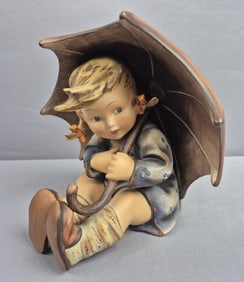 1951 Goebel Hummel Figurine 8" Umbrella Girl 152/B Crazing. No chips. Please see images for details