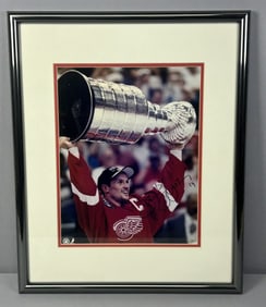 NHL Redwings Steve Yzerman Signed Print NHL Detroit Redwings Steve Yzerman Stanley Cup championship