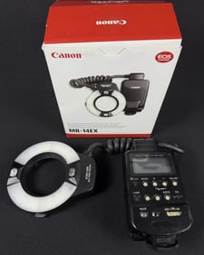 Canon Speedlite Macro Ring Lite MR-14EX With original box. Powers on, otherwise untested. Some