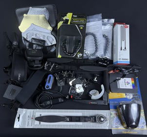 Photography Accessories Mixed Grouping Straps, remote switches, color balance and more. Please refer