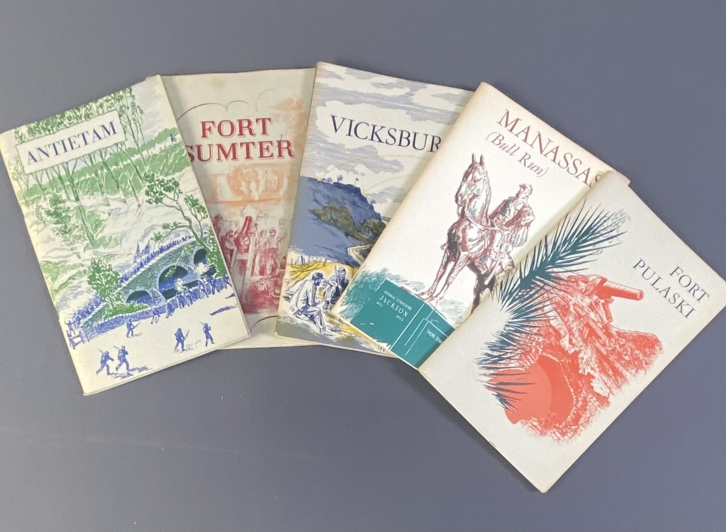 Civil War Pamphlets National Park Service Set of five pamphlets published by the Department of the: Set of five pamphlets published by the Department of the Interior for the National Parks Service in the 1960's. Titles include Fort Pulaski, Manassas (Bull Run), Vicksburg, Fort Sumter, and Antietam.