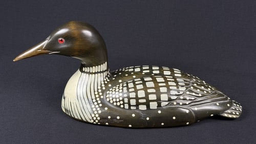 Vintage Tom Taber  Wooden Loon Decoy 1985-1986 Woodendare Studio Signature Edition. 17 x 6.5 x 7